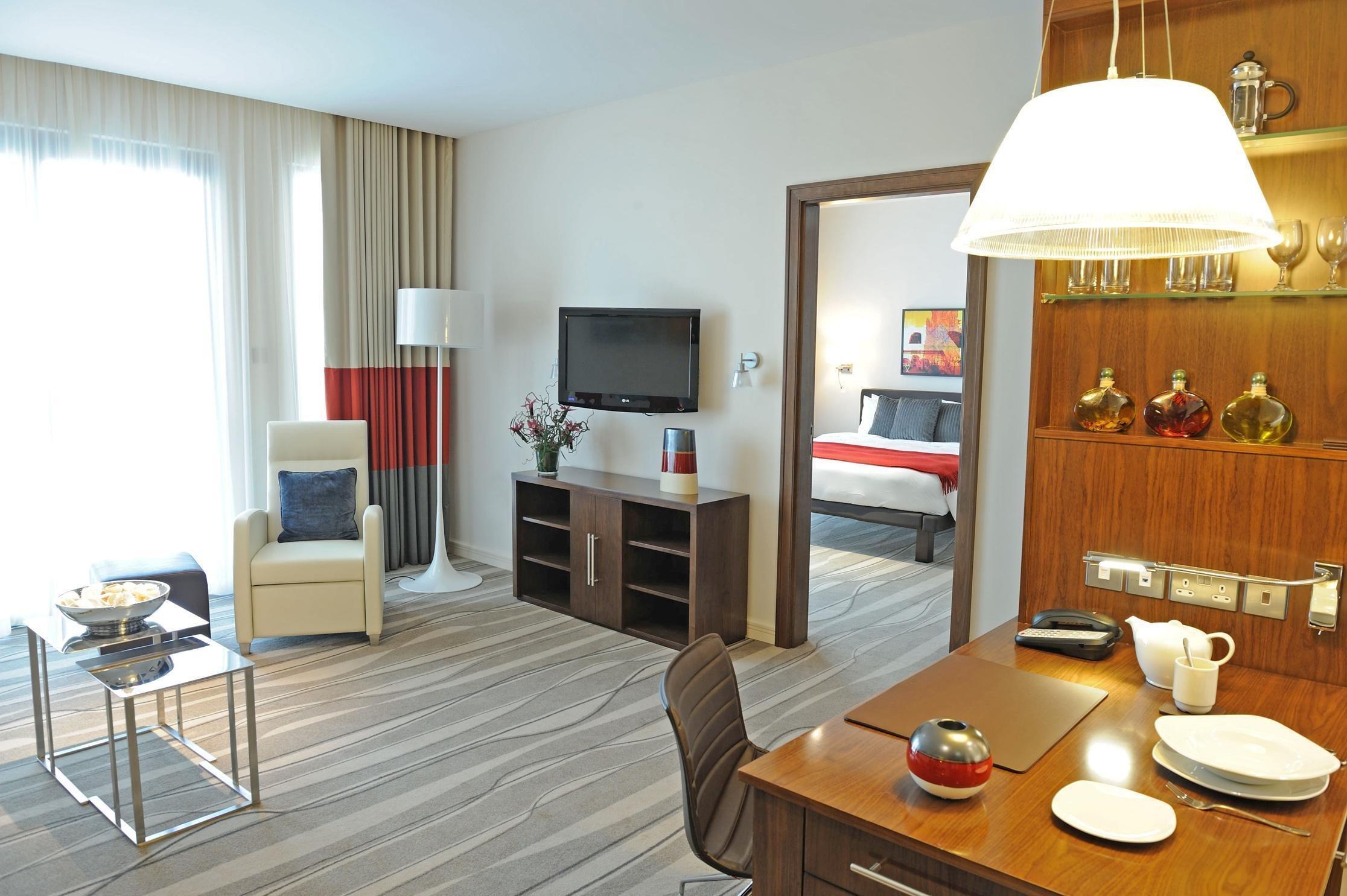 Staybridge Suites Yas Island Abu Dhabi By Ihg Habitación foto